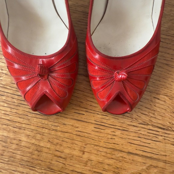 Marc Jacobs Red Patent Leather Peep Toe Bow Stiletto Heels Women's Shoes - Picture 10 of 11